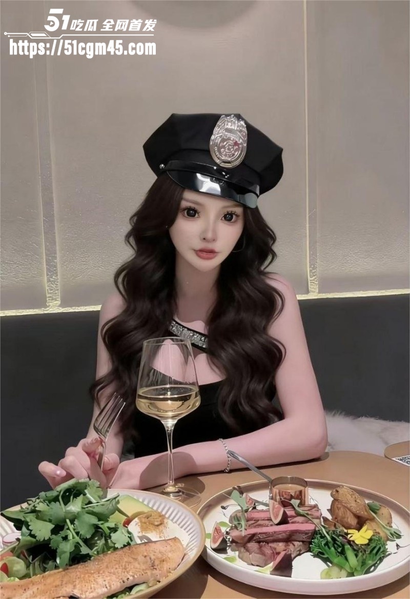 世界旅游小姐总冠军尤美裸聊发骚 4
