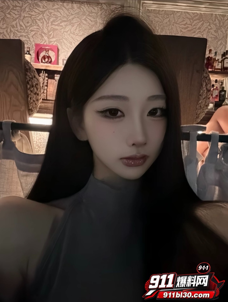学生妹 为了买苹果17 Pro Max与金主约炮4