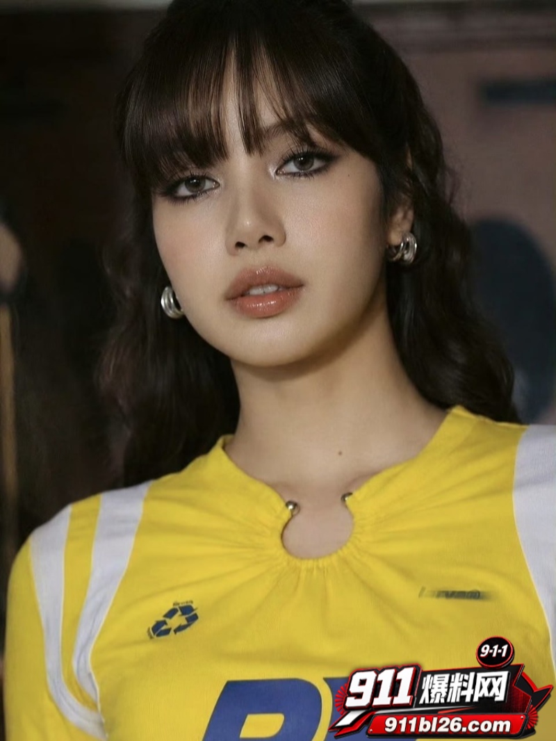BLACKPINK的LISA再次打破壁垒 6
