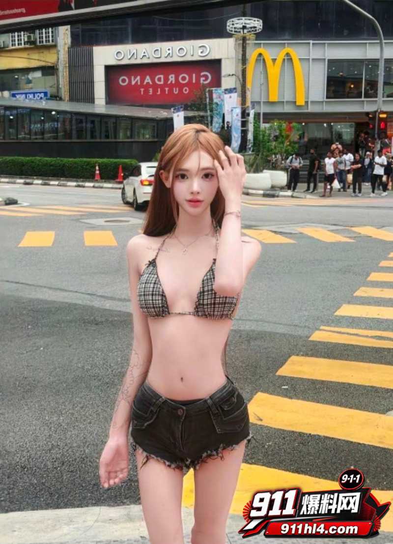 抖音精神小妹芙妮人设崩塌5