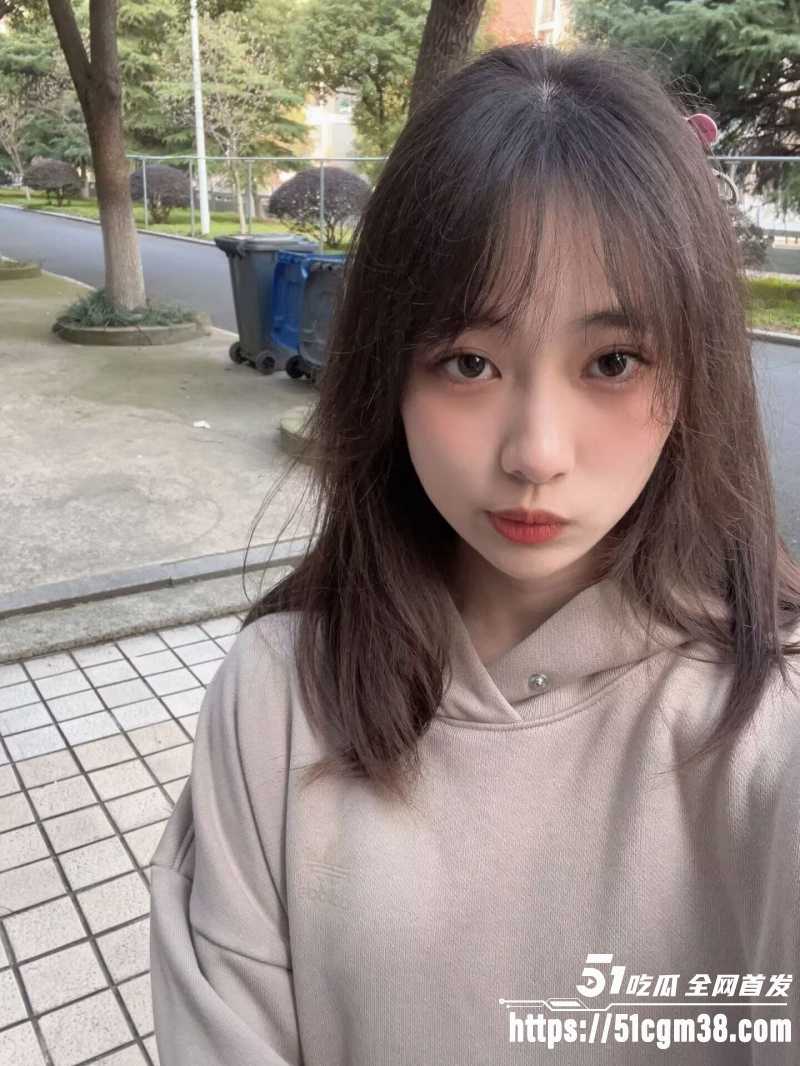 高颜值学妹做爱日常