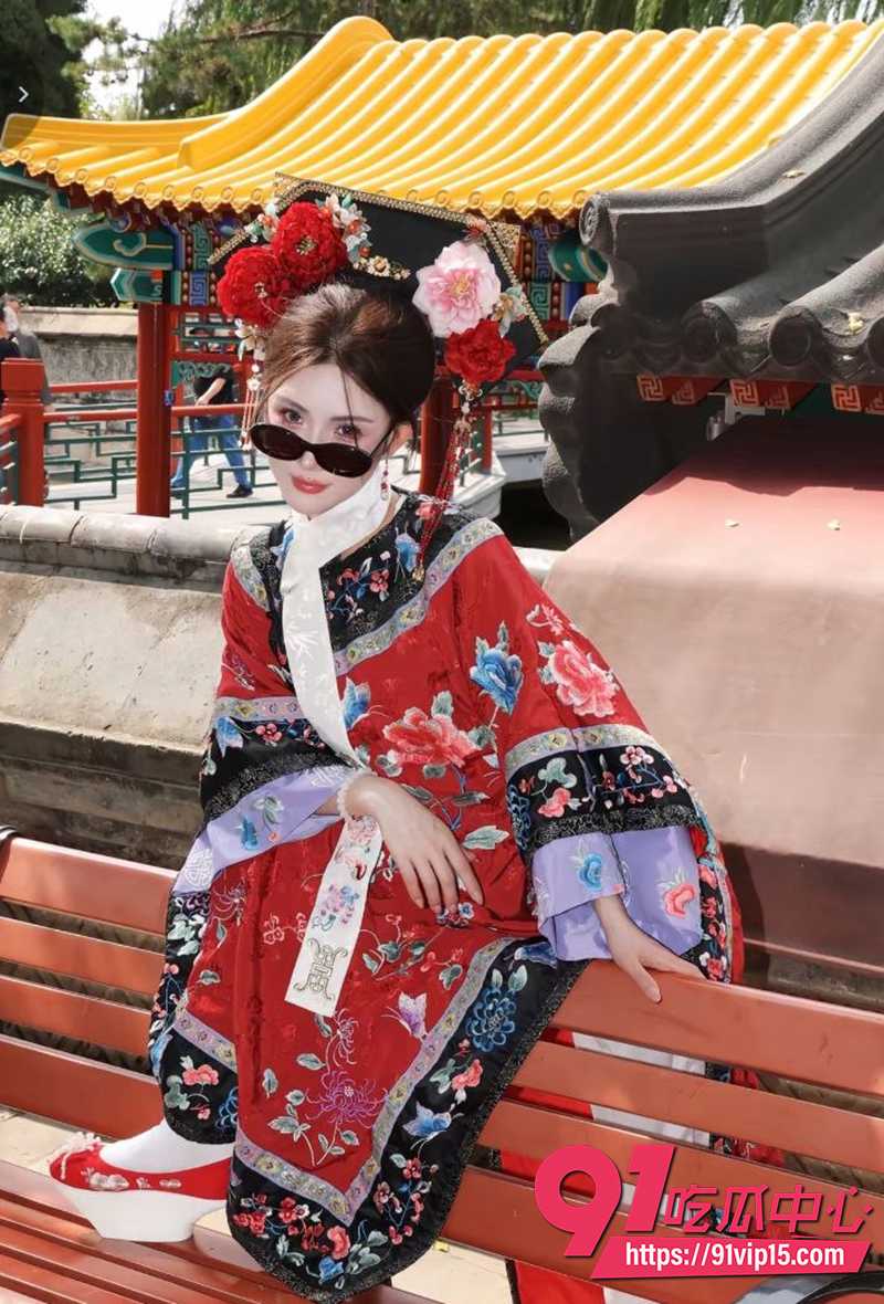 抖音百万网红周子冉  2
