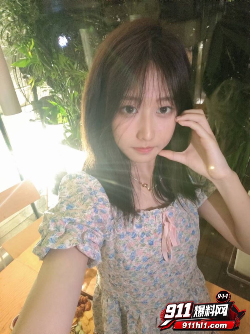 余堇晗 脖子栓狗链被玩弄12