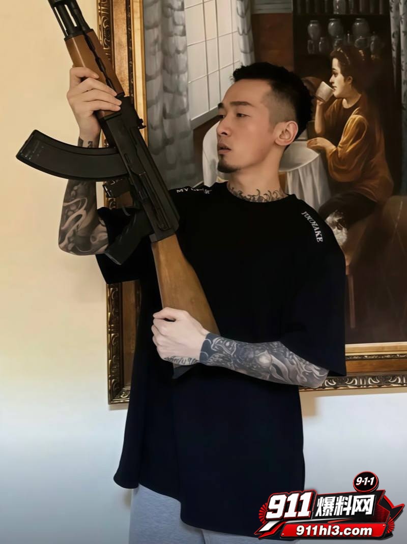 抖音网红AKA刀枪不入翻车3
