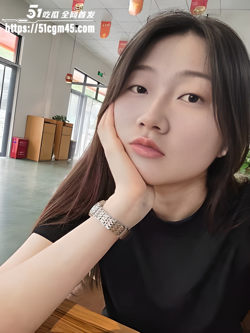 河南上饶学生妹金主包养私拍  1