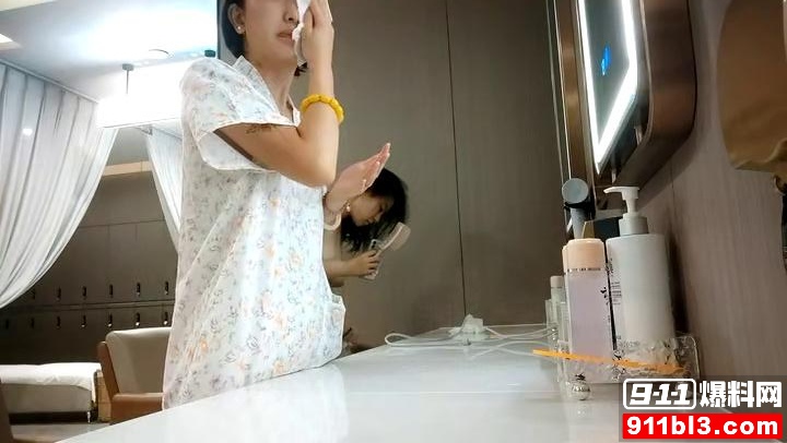 短发学生妹1