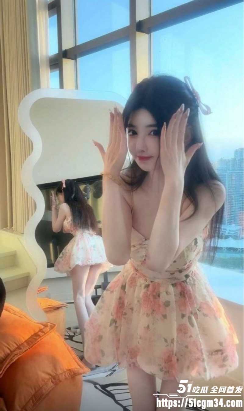 抖音小主播被金主爸爸包养调教1