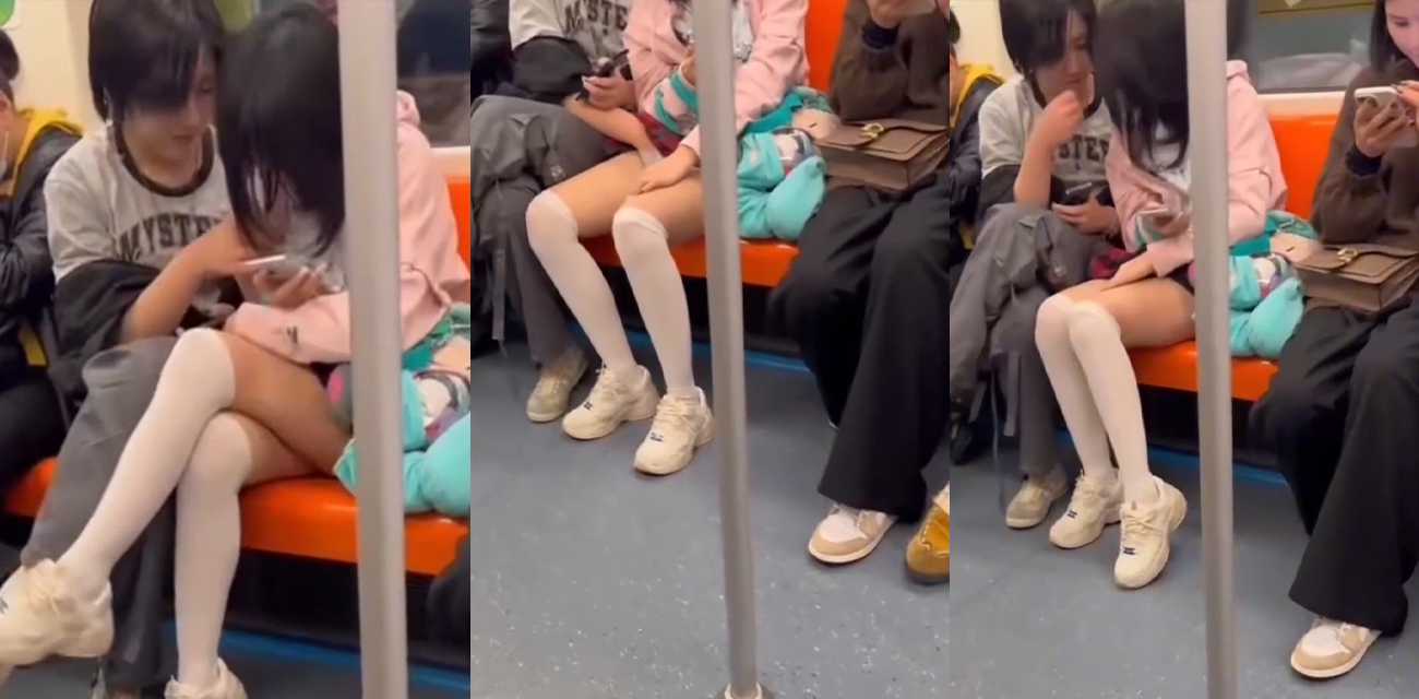 地铁小伙当众掀裙抠逼 白丝女孩强忍娇喘 乘客环绕却无人阻止 真是太大胆了！ - 户外露出